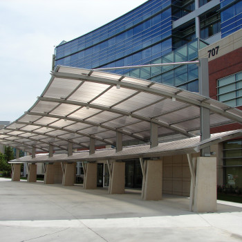 Methodist Hospital Exterior - Horizon 626